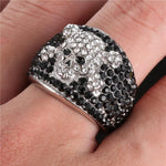 Totenkopf Ring Schwarze Diamanten